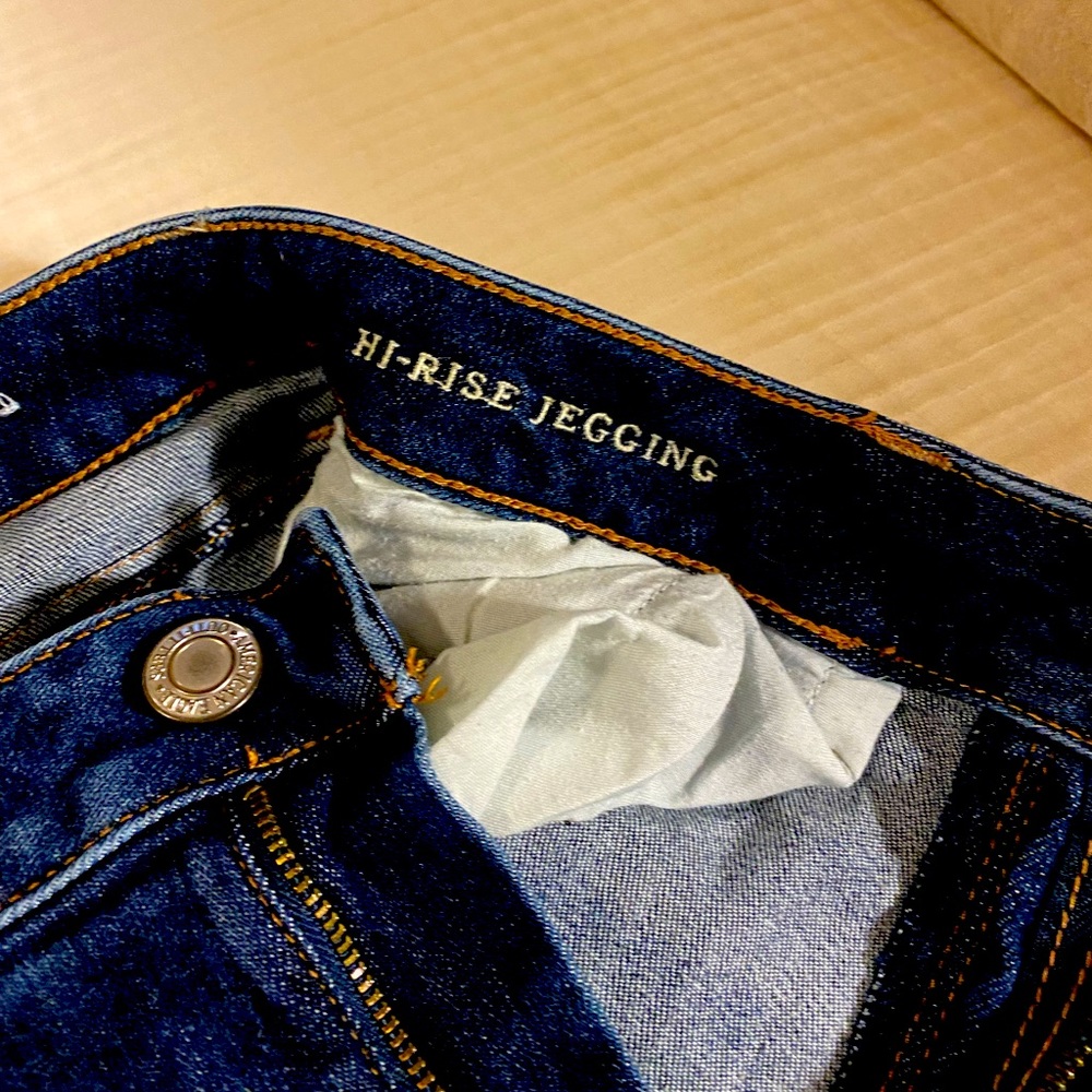 American Eagle Dark High Rise Jegging